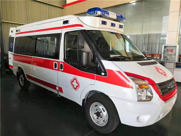 江安县福特V362救护车